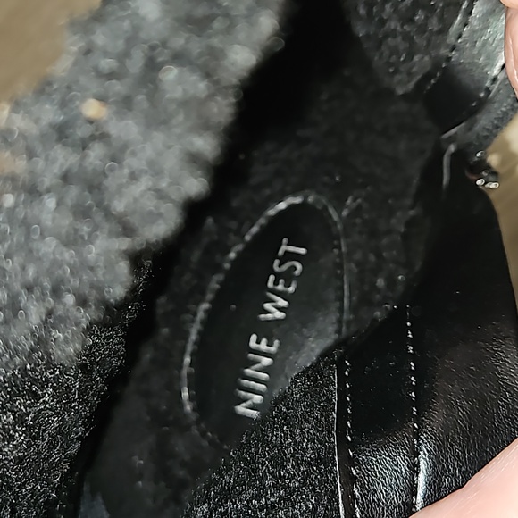 LIKE NEW Nine West wedge booties - Picture 3 of 4